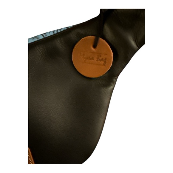 Myra RIVERBEND SERAPE FANNY PACK BAG Turquoise Patterned USA NWT LEATHER WESTERN - Picture 4 of 6